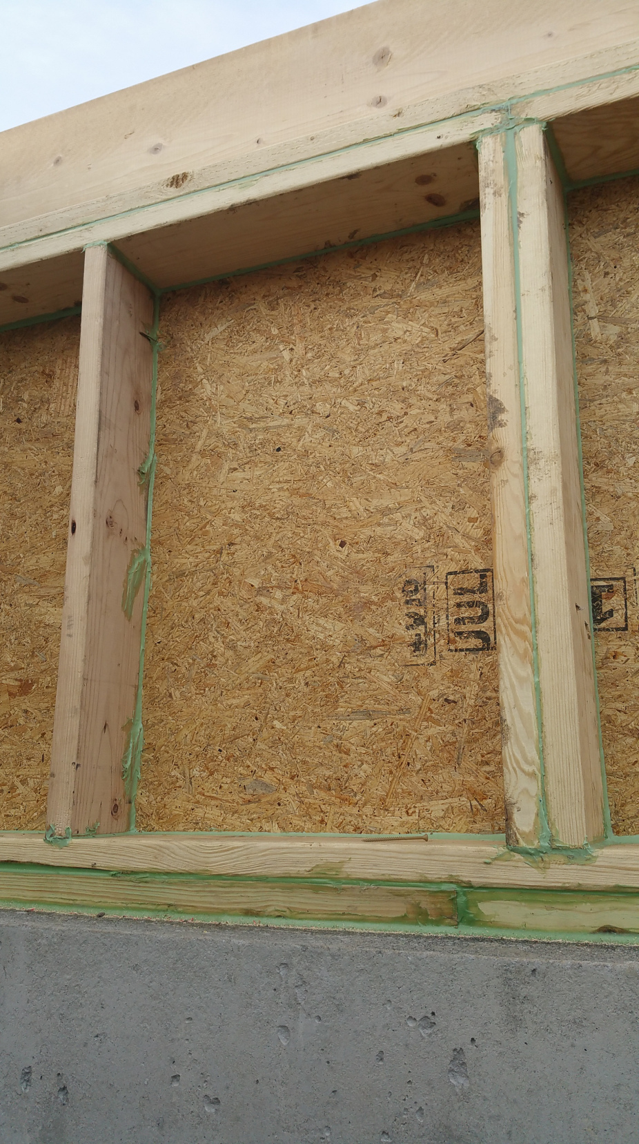 Urban Rustic: Kneewalls, Subfloor, and Exterior Walls ...